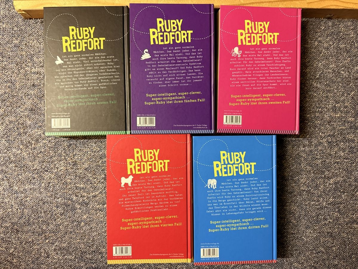 Libri: 5 Bände Ruby Redfort - Jugendbuch Geheimagentin – Usato da Küsnacht ZH venduto da Philipp_und_Nadine 1