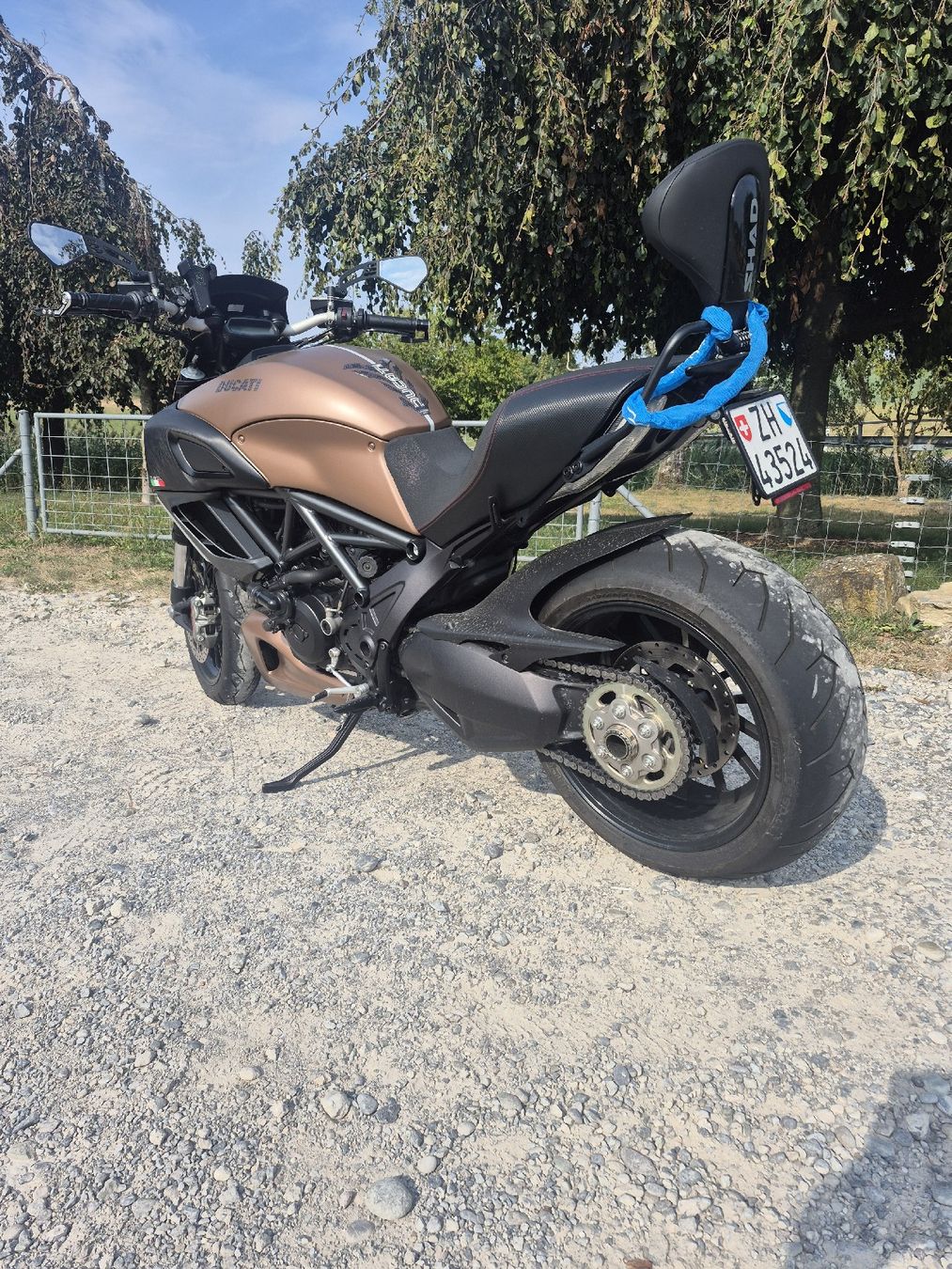 Ducati Route: DUCATI DIAVEL 1200 – D'occasion à Watt par Massycar68 2