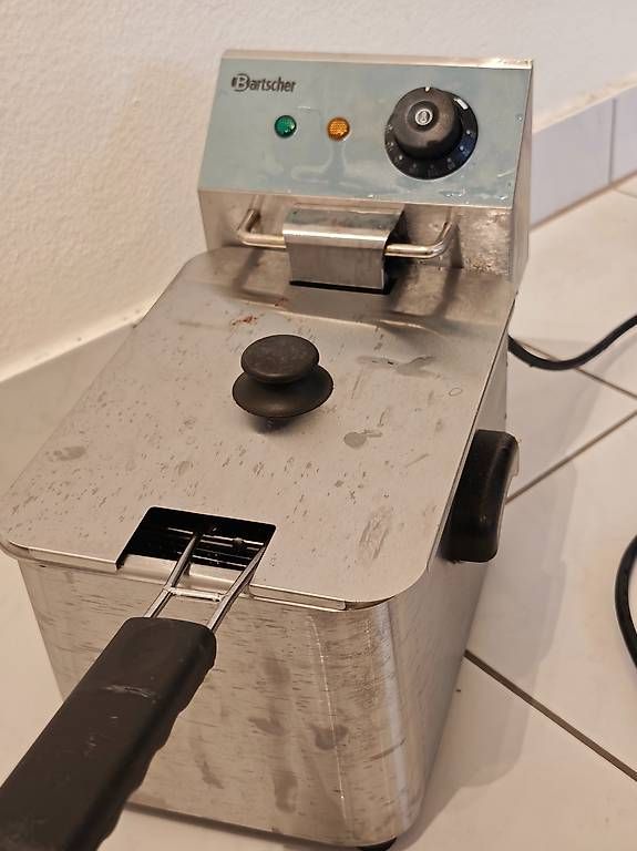 Bartscher Elettrodomestici da cucina: Bartscher Edelstahl Fritteuse 4 Liter – Usato da Muttenz venduto da Bhouw 1