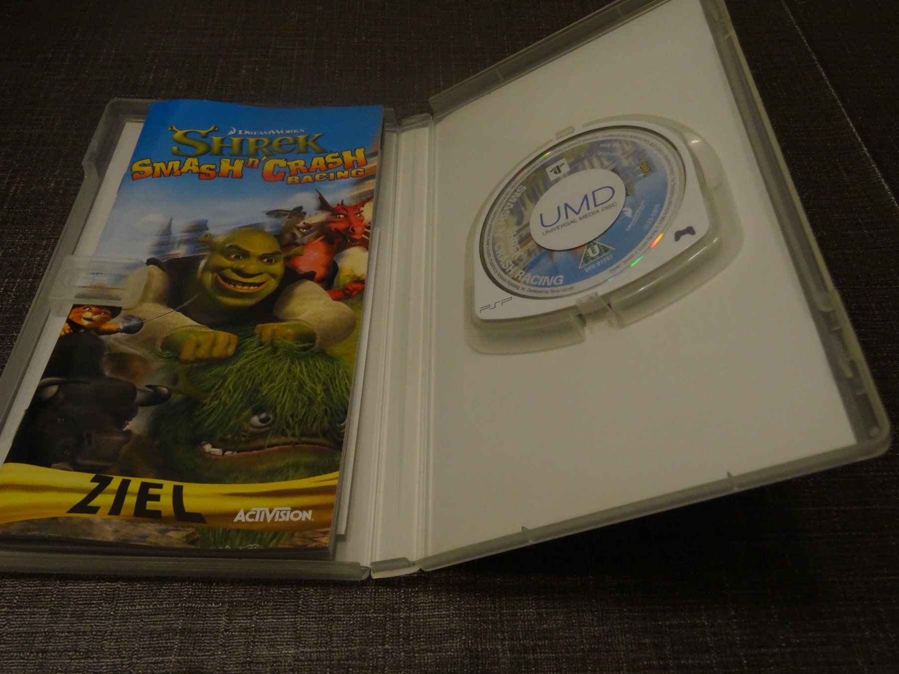 Sony Giochi: Shrek Smash n Crash Racing PSP – Usato da Olten venduto da Disc-Ausverkauf 1