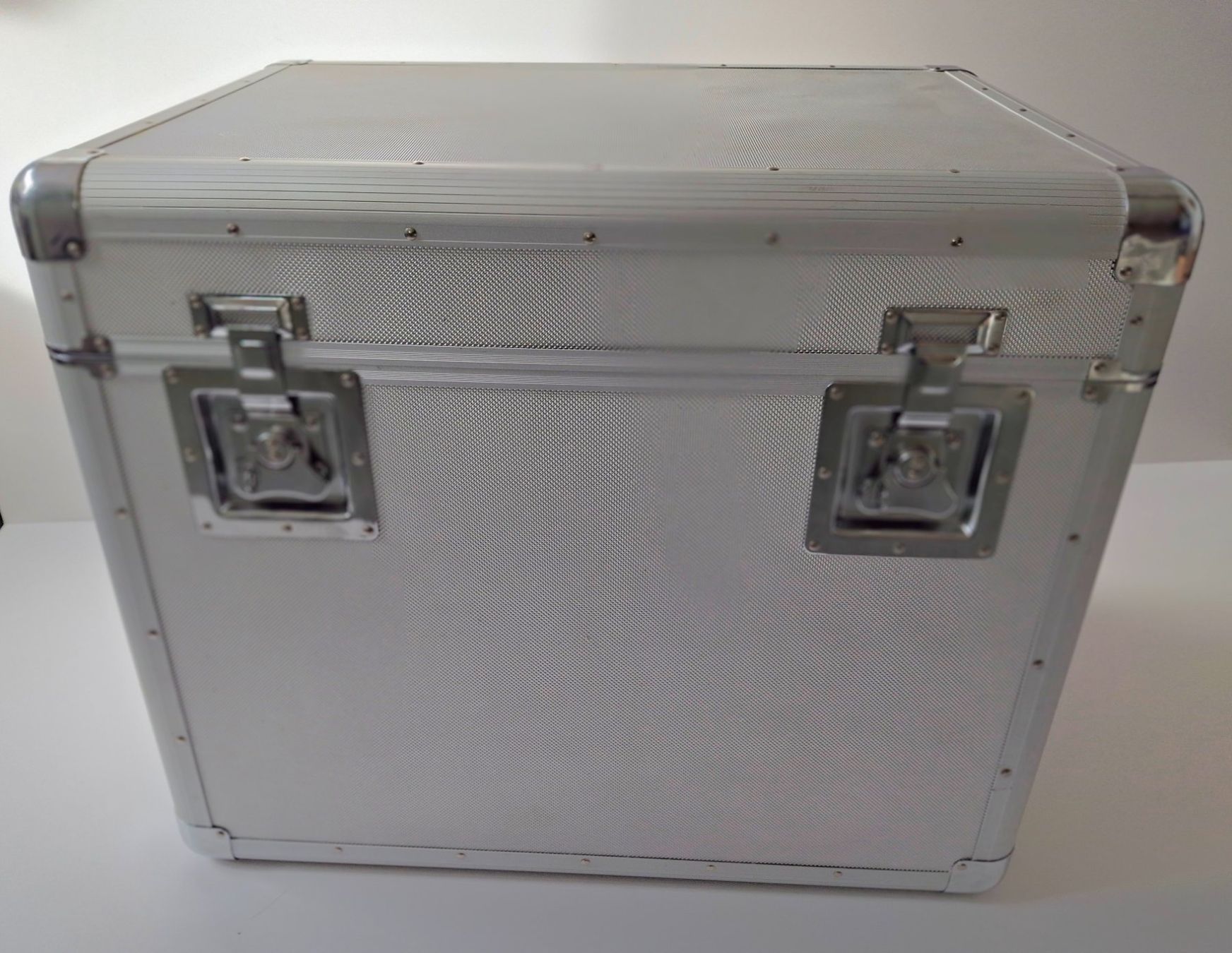 Casse di trasporto: Transportbox, Flightcase, Schutzbox, Alu-Case, Schutzkoffer – Usato da Gunzgen venduto da nim_2ds9