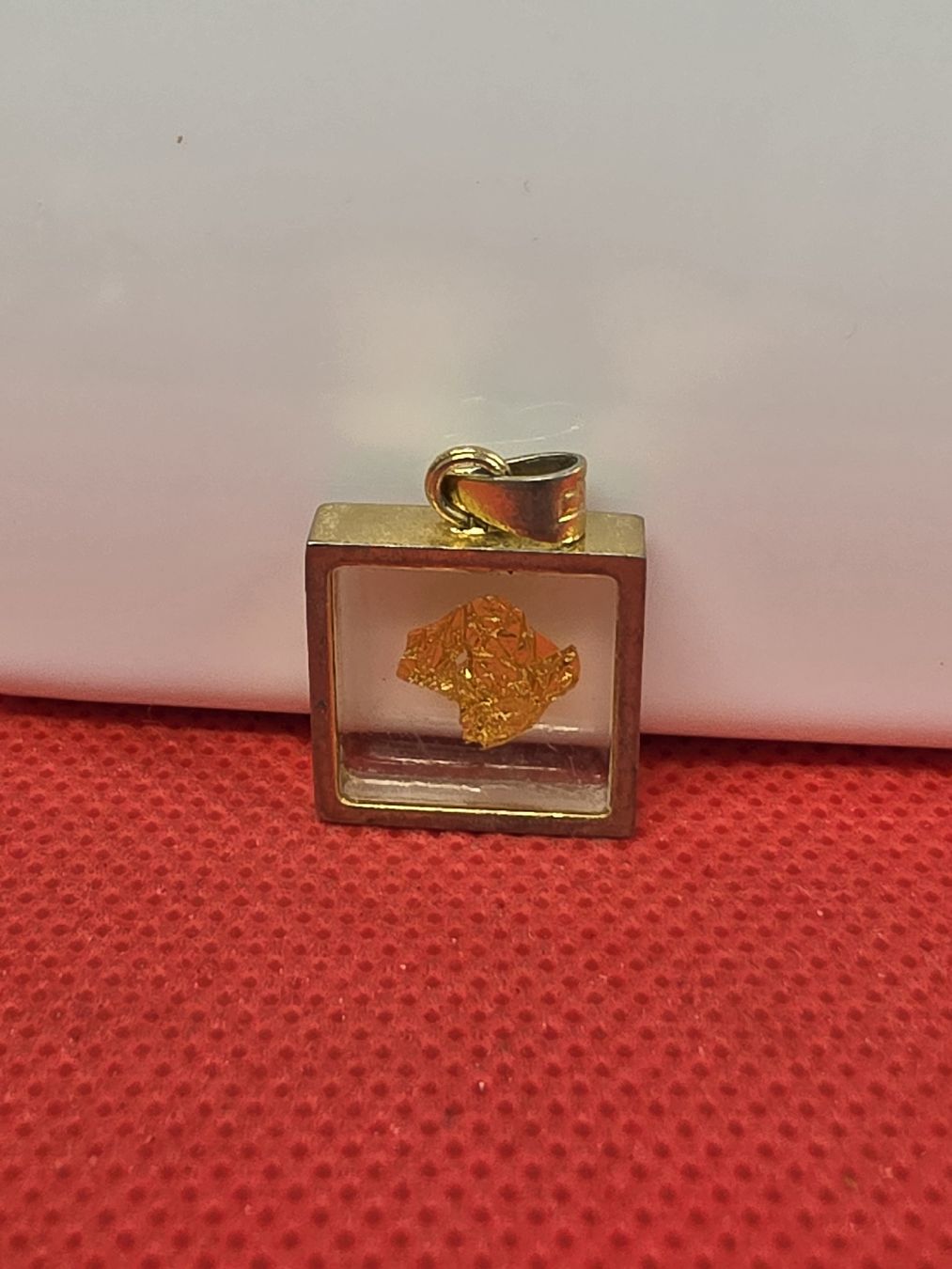 Edelmetalle: Anhänger Gold nugget eingefasst  – Gebraucht aus Herisau von Antiques.AR