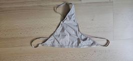 String comme neuf porté 1X  (b)