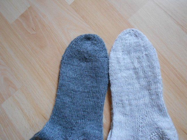 Socken: 2 Paar Wollsocken Handgestrickt Gr 40/ 41 – Neu (gemäss Beschreibung) aus Flühli LU von primula-47 2