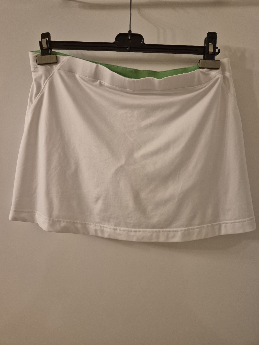 Adidas Gonne: Adidas Rock/Shorts Gr.M – Usato da Thalwil venduto da Briscolina