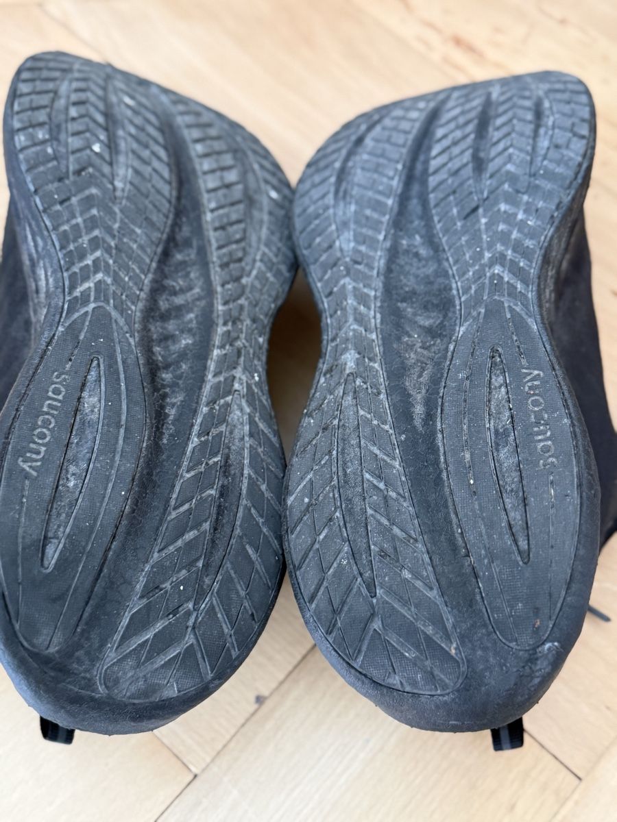 Saucony Herrenschuhe: Saucony Triumph (43) – Gebraucht aus Bern von Laufsport3000 3