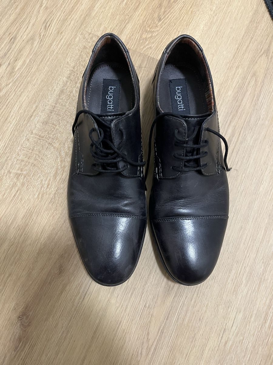 Bugatti Herrenschuhe: Schuhe Bugatti 42 – Neu (gemäss Beschreibung) aus Embrach von Marushin
