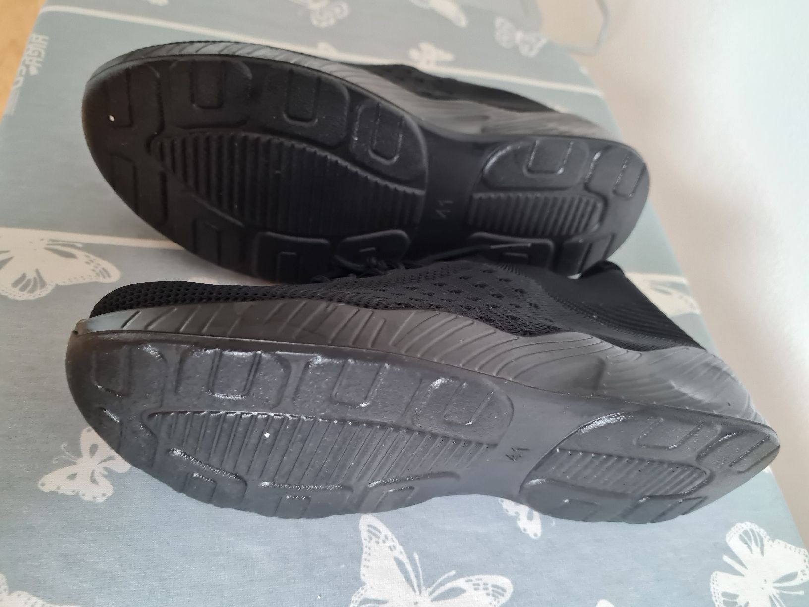 Chaussures hommes: Schuhen – Neuf (Voir description) à Gommiswald par Iviea 1