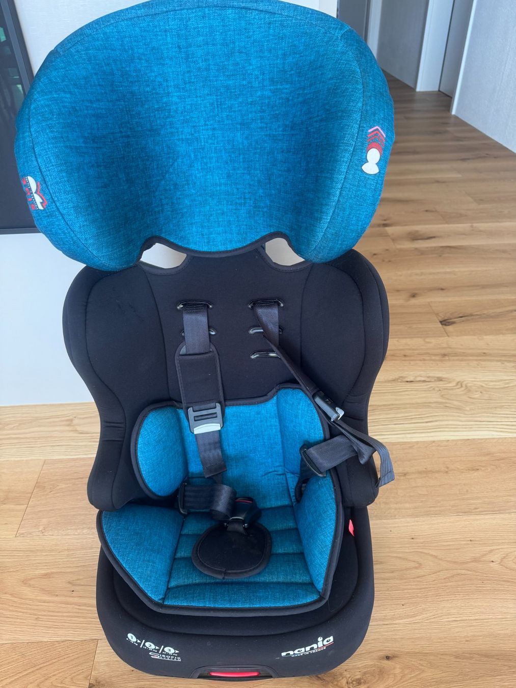 Sièges auto: NEUWERTIGER KINDER-AUTO-SITZ – D'occasion à Urtenen-Schönbühl par Wiha