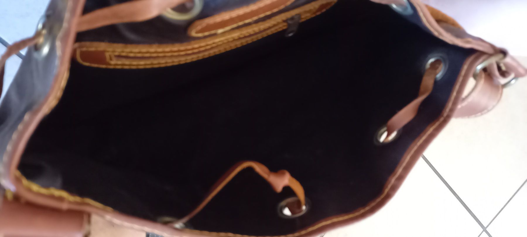 Borse: Sac banane noir – Nuovo (secondo la descrizione) da Yverdon-les-Bains venduto da Monique6 4