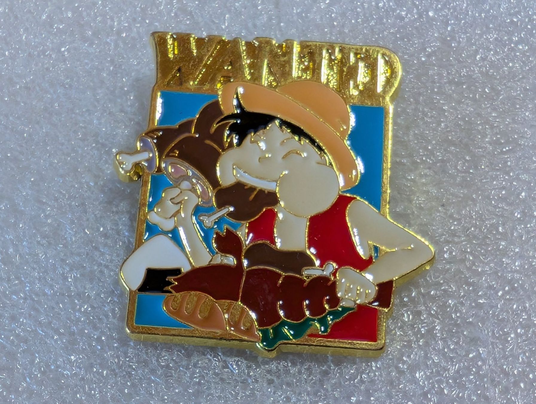 Plaketten & Abzeichen: Ansteckpin 233: Wanted – Gebraucht aus Oppligen von Pin-Fall-Shop