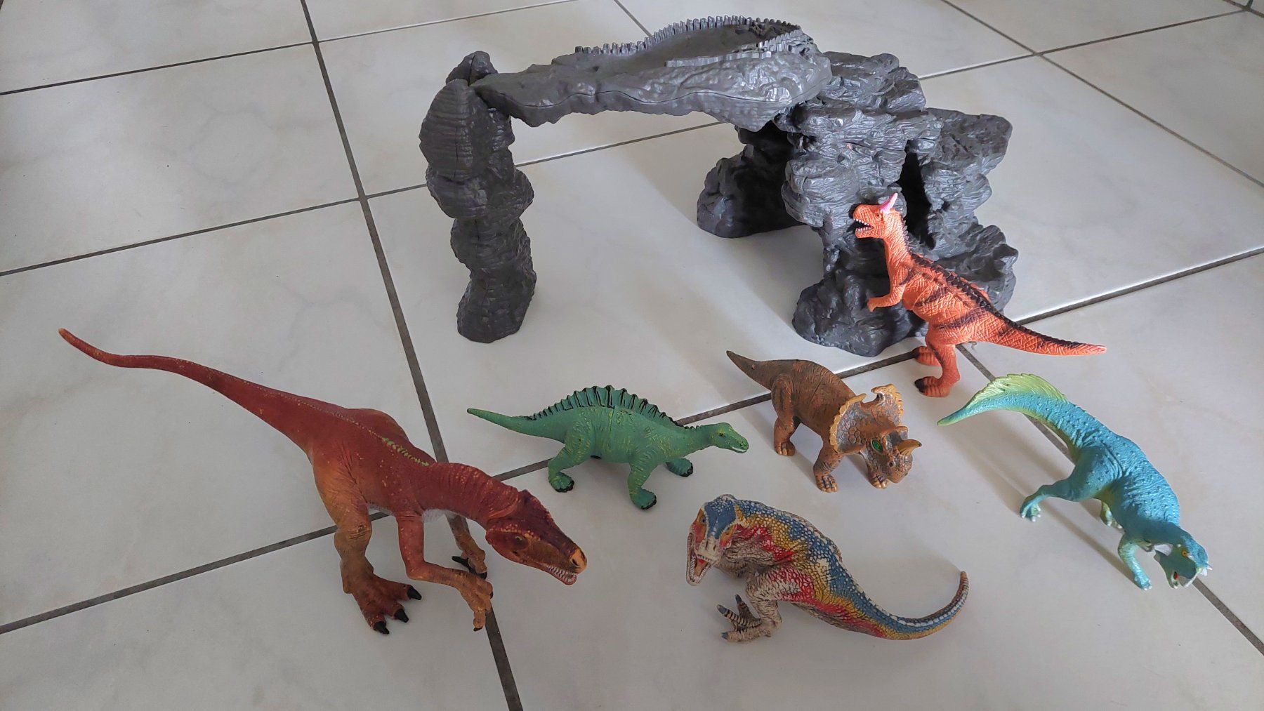 Giocattoli: Dinosaurier-set – Usato da münchenstein venduto da ewu_8lcz