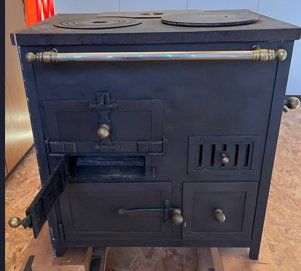 Cucine: Antiker Kochherd/ Holzherd – Usato da Ruschein venduto da mar_g9rm