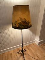 Vintage Stehlampe mit Landschaftsschirm, 2-flammig