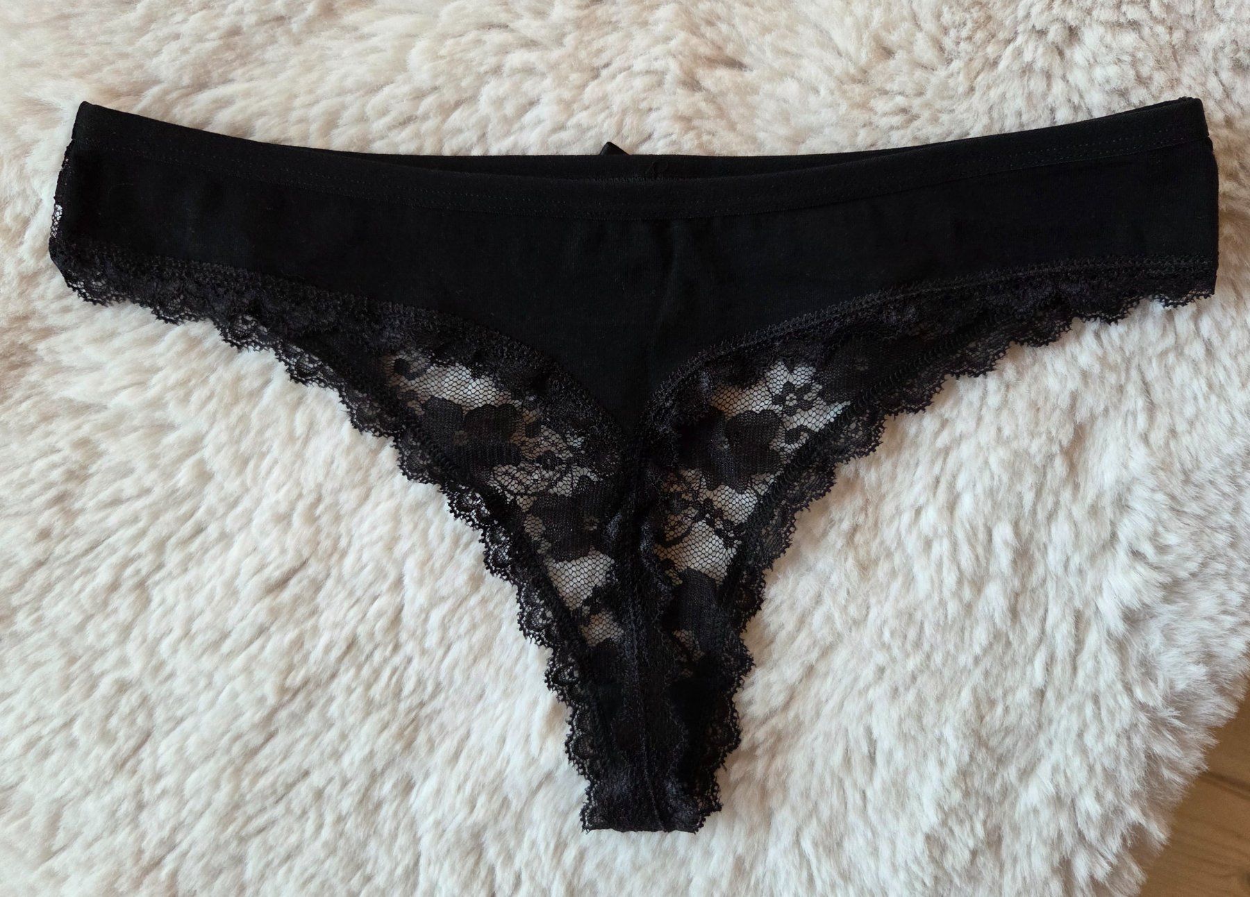 Sonstige Unterwäsche: String/Slip Spitze schwarz,Gr.S – Gebraucht aus Siblingen von Vany_McDougall 1