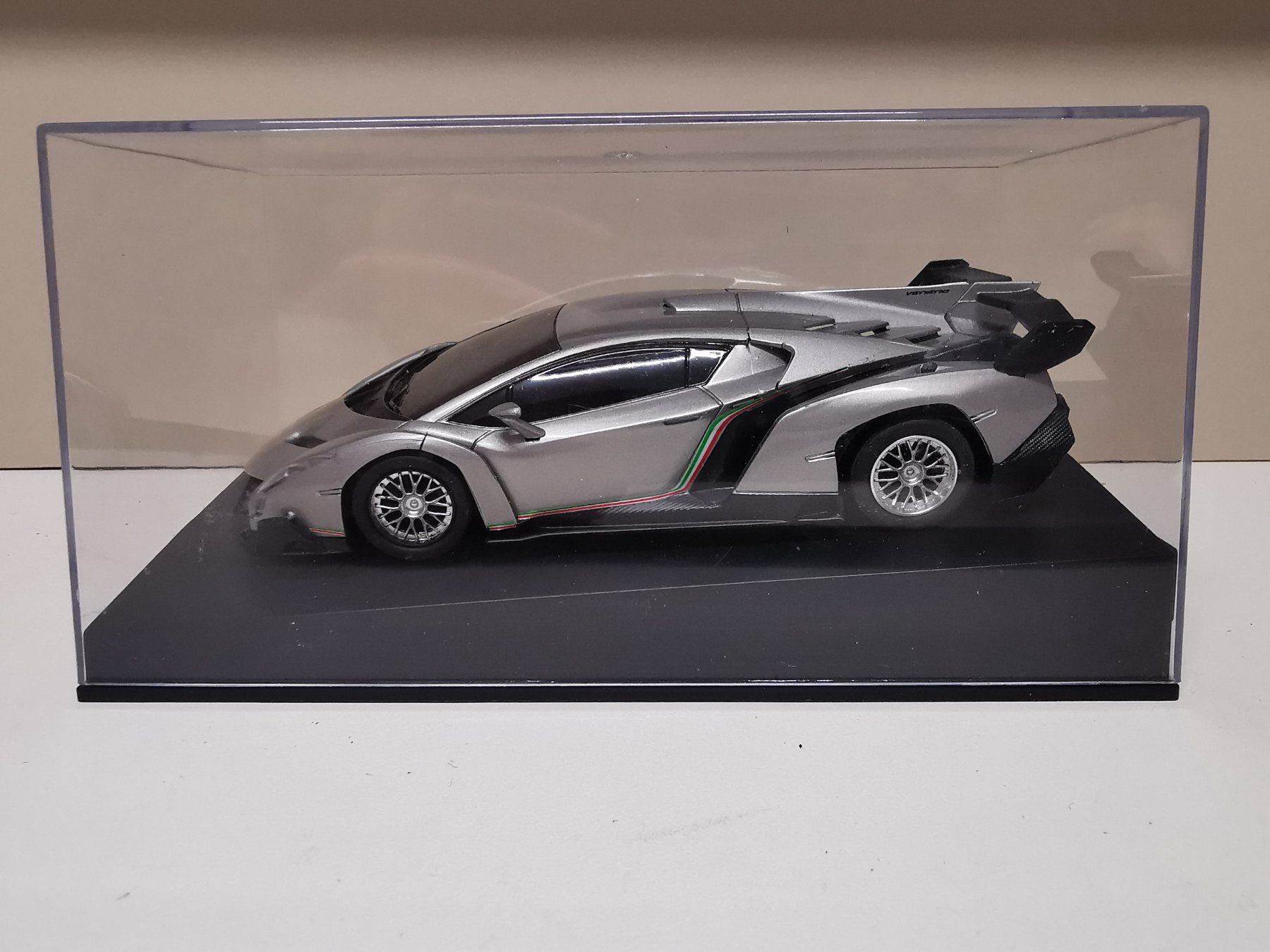 Piste: Lamborghini Veneno, slot it chassis – Usato da Winterthur venduto da Lonpos1 6