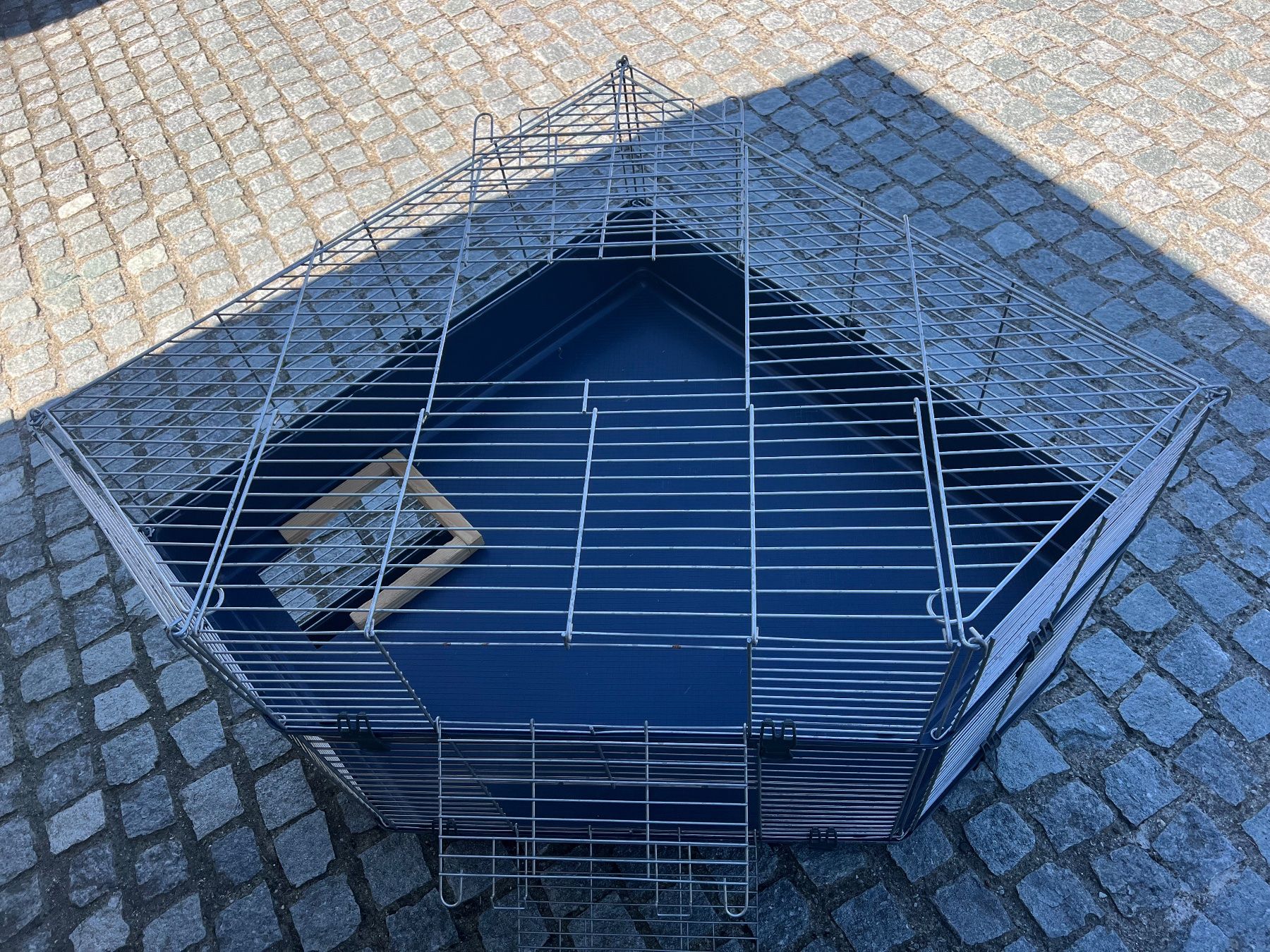 Gabbie, trasporto & Sicurezza: Eckkäfig Kleintierstall – Usato da Brütten venduto da canuk 2