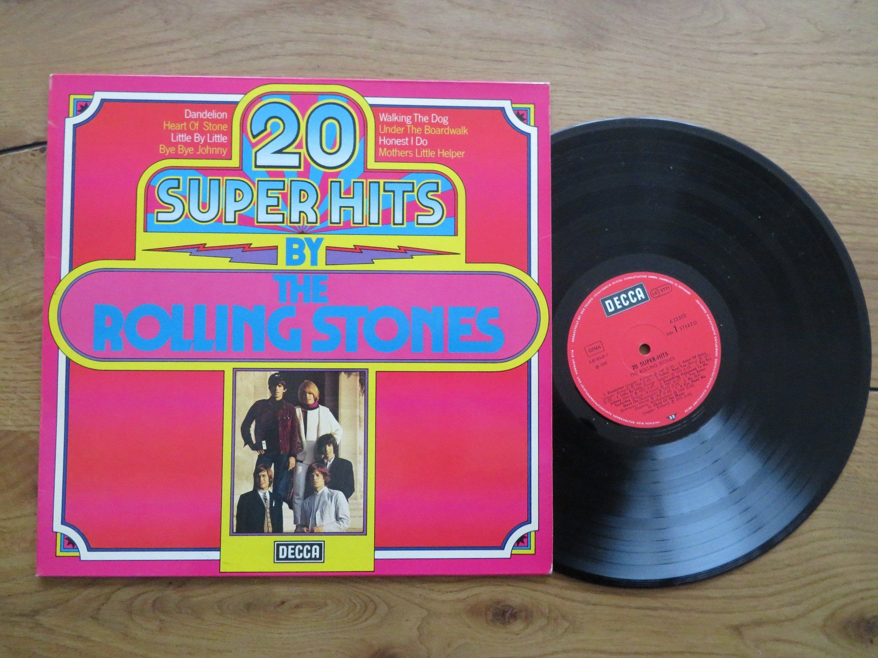 Dischi in vinile: ROLLING STONES 20 SUPER HITS – Nuovo (secondo la descrizione) da Zürich venduto da max_cp5f