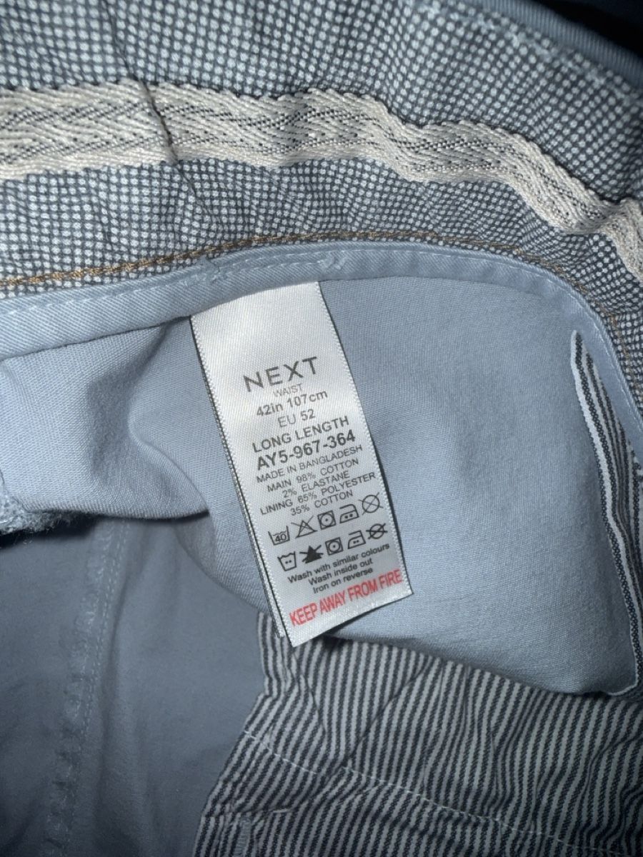 Next Lotti di vestiti: NEXT Chino Shorts NEU Grösse W42 Long – Nuovo e nell'imballaggio originale da Uster venduto da ERIC7777777 7