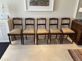 URGENT abzuholen. 5 schöne antike Stuhle