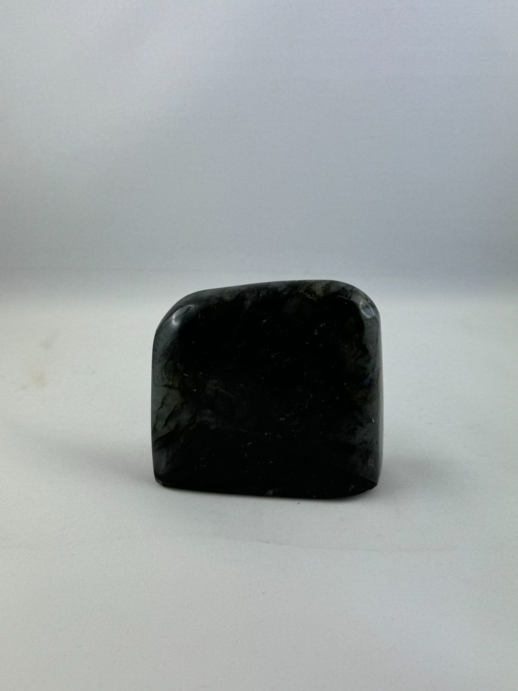 Minerali & Pietre curative: Labradorit 7.5cm 3.0cm 7.0cm 321g – Usato da Schinznach Bad venduto da Prosperos 4