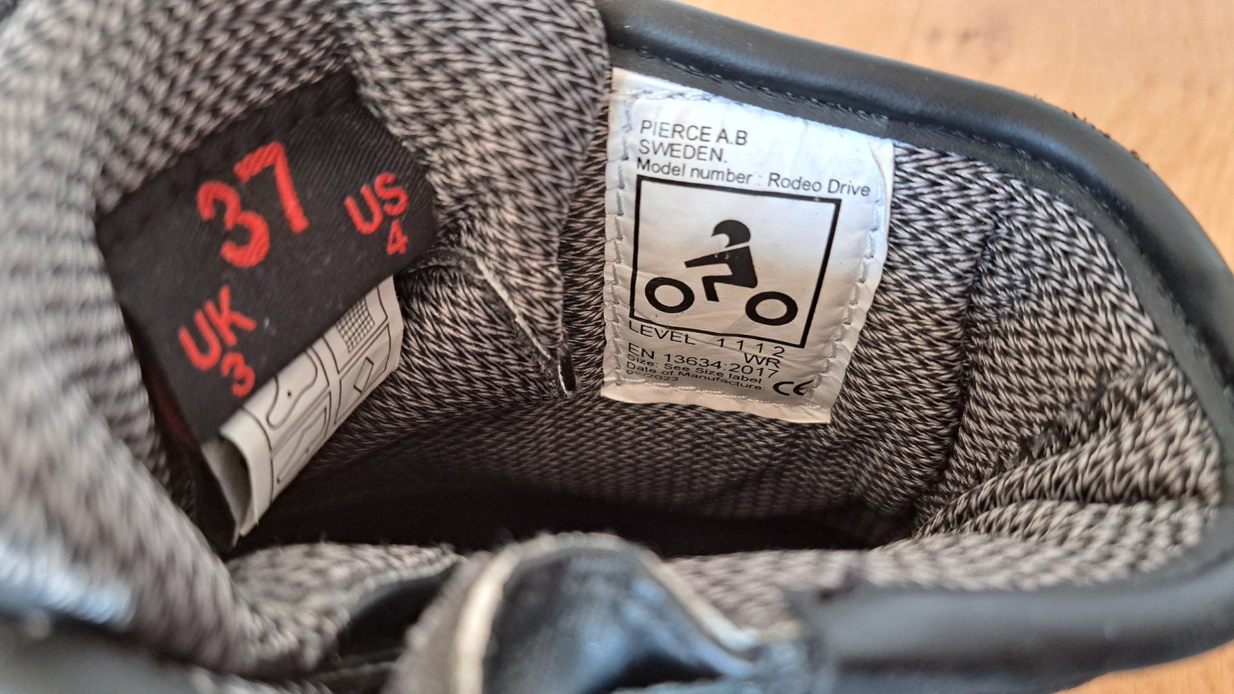 Scarpe da uomo: Motorradschuhe Gr. 37 – Usato da Malters venduto da Mosher 1