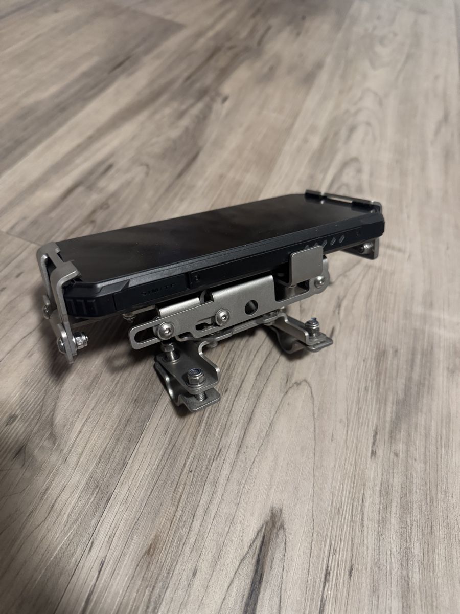 Staffe: Motorrad Handy Halterung The Holder 2.0 – Usato da Oberriet SG venduto da valentinmattle 2