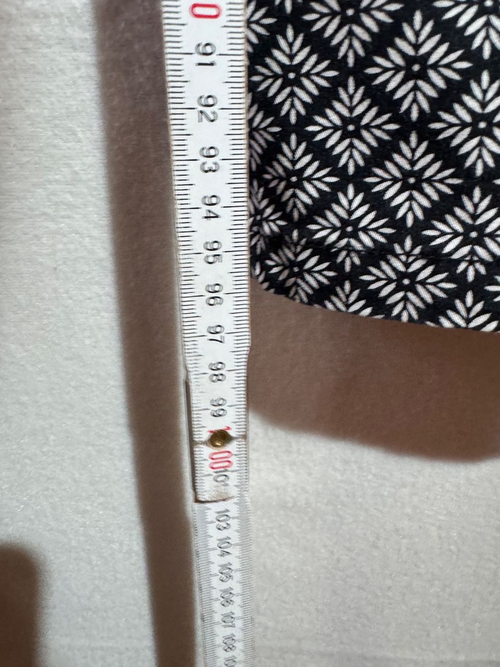 Zara Pantaloni: Gemusterte Hose von Zara Basic Gr. L – Usato da Grosswangen venduto da SALE_SALE_SALE 5