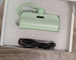 Mini Power Bank Portatile per iPhone e Android