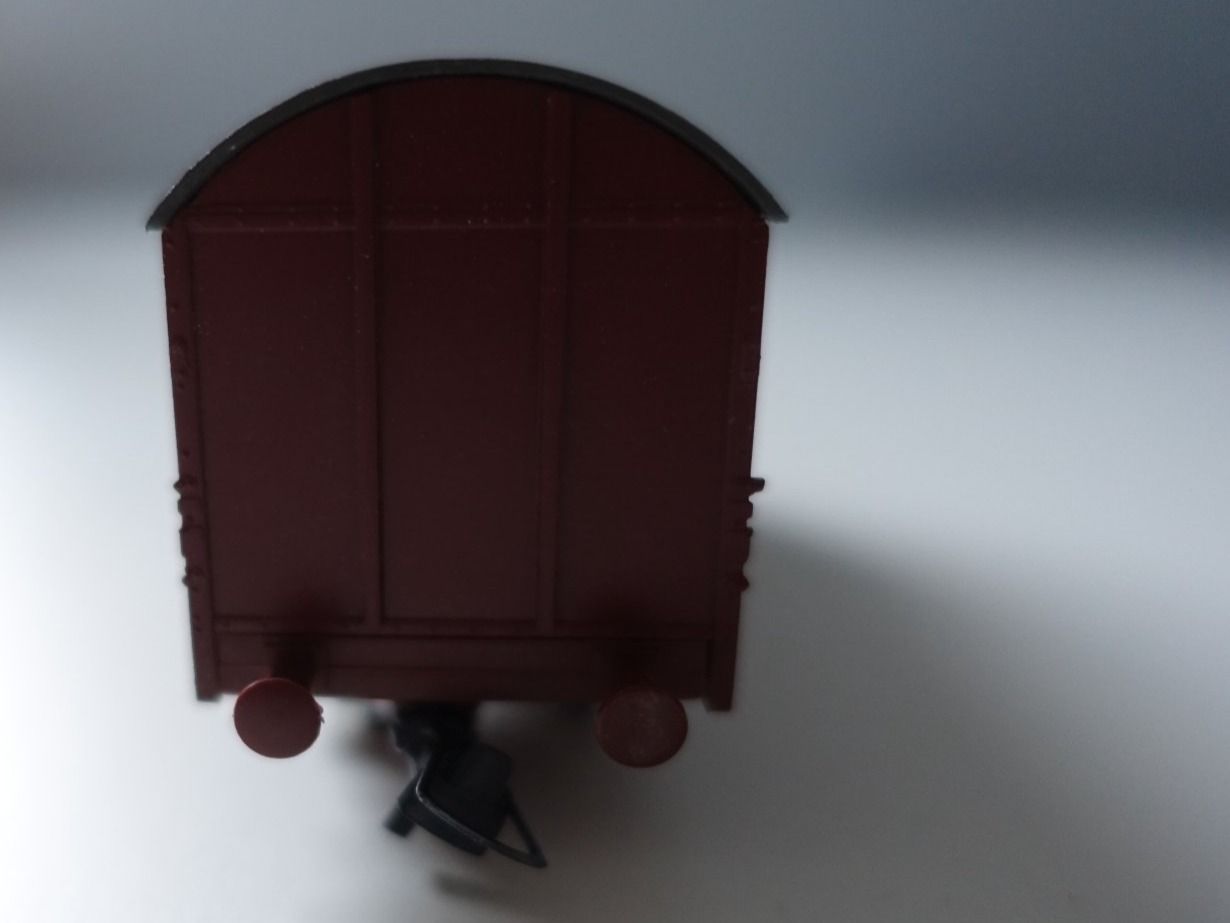 Roco Modellini di ferrovie: ROCO 120 3 366 gedeckter Güterwagen – Usato da Wallbach venduto da Sarrows 5