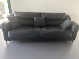 2 Sofas
