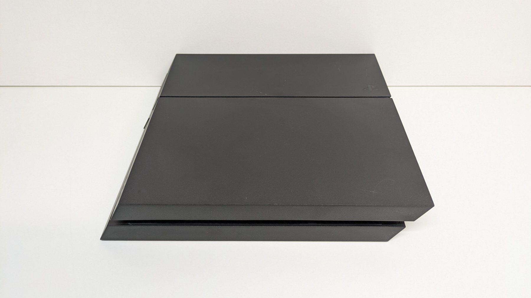 Sony Console: PlayStation 4 mit Controller und GTA V – Usato da Menziken venduto da mame18 5