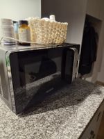 Mikrowelle Severin 700 Watt schwarz silber guter Zustand