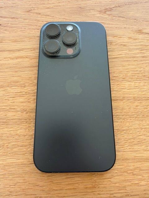 Apple Telefoni cellulari / Smartphones: iPhone 16 Pro Black 256 GB – Usato da Bülach venduto da Zick01 2