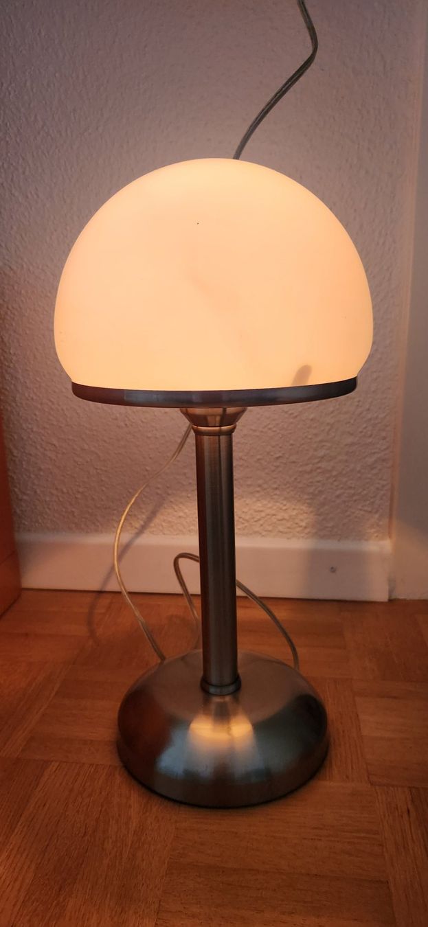 Lampade: Nachttischleuchte Touch dimmbar in 3 Stufen – Usato da Zürich venduto da mar_n979 2