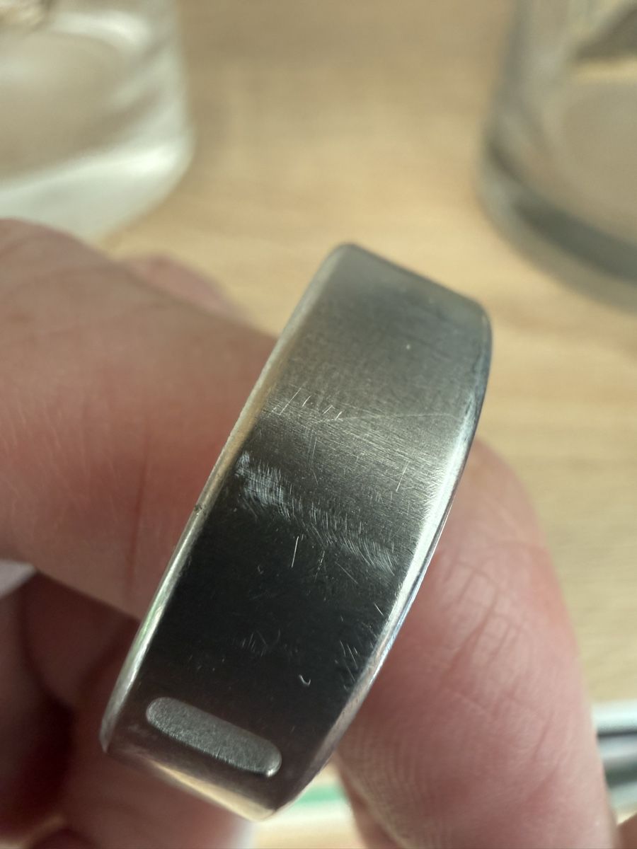 Oura Bagues: Oura Ring 4 Bundle,  "Stealth" + Extras (Grösse 12) – Neuf avec emballage d'origine à Zürich par __sandro 3