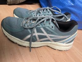 ASICS Mädchen Turnschuhe hellblau Gr.36 guter Zustand