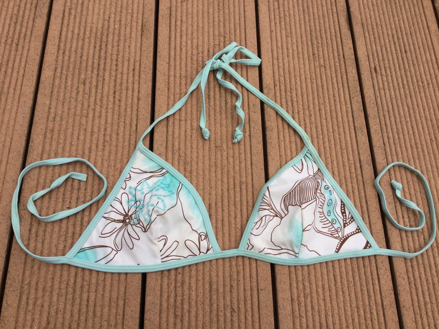 Costumi da bagno & Bikini: Maillot de bain/Bikini motifs fleurs & sequins, taille M – Usato da Agiez venduto da chouchanelle 5