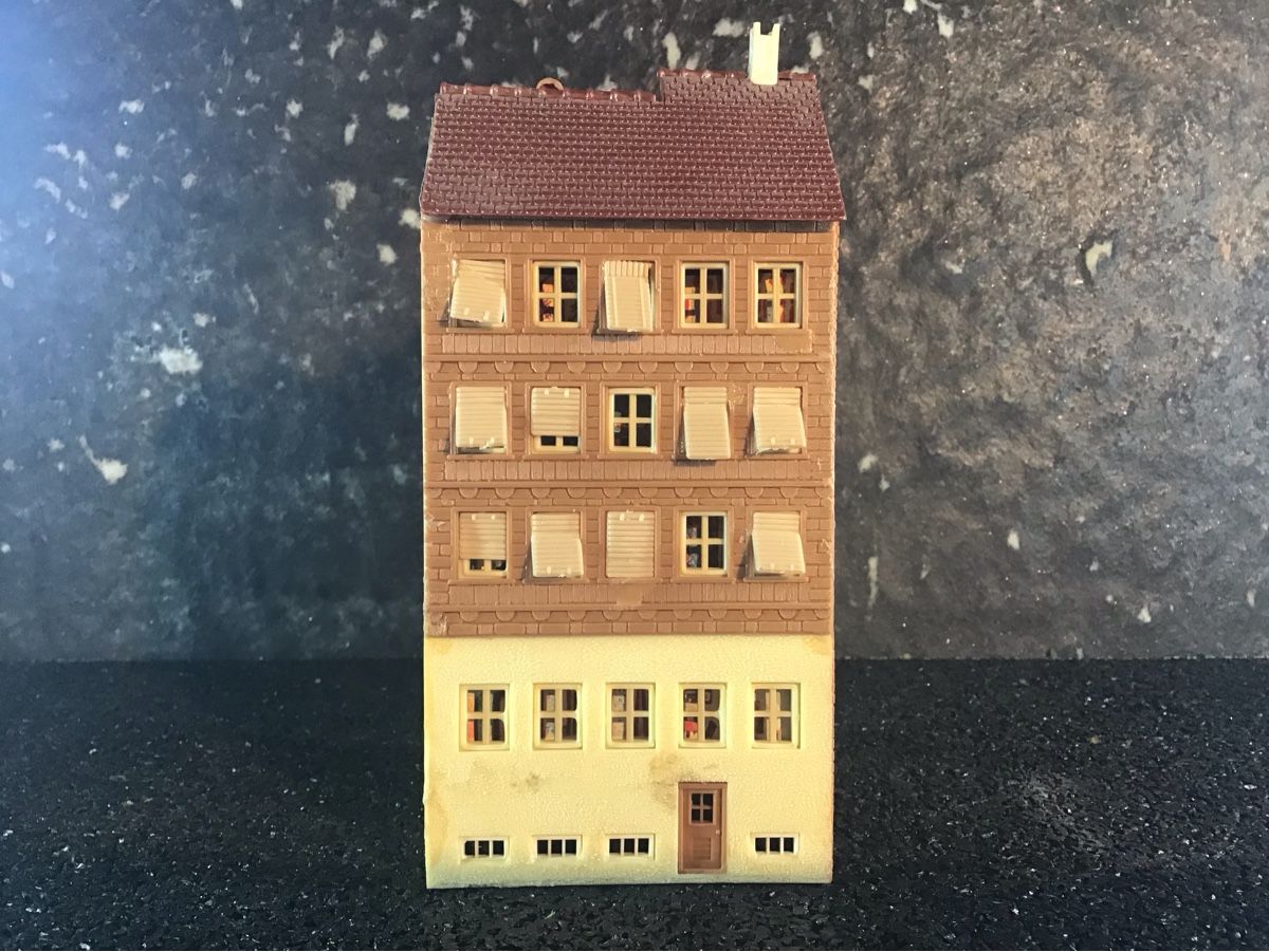 Kit di modellismo & Modellini statici: MODELL GEBÄUDEHAUS – Usato da Männedorf venduto da Spezial-Modelle 1