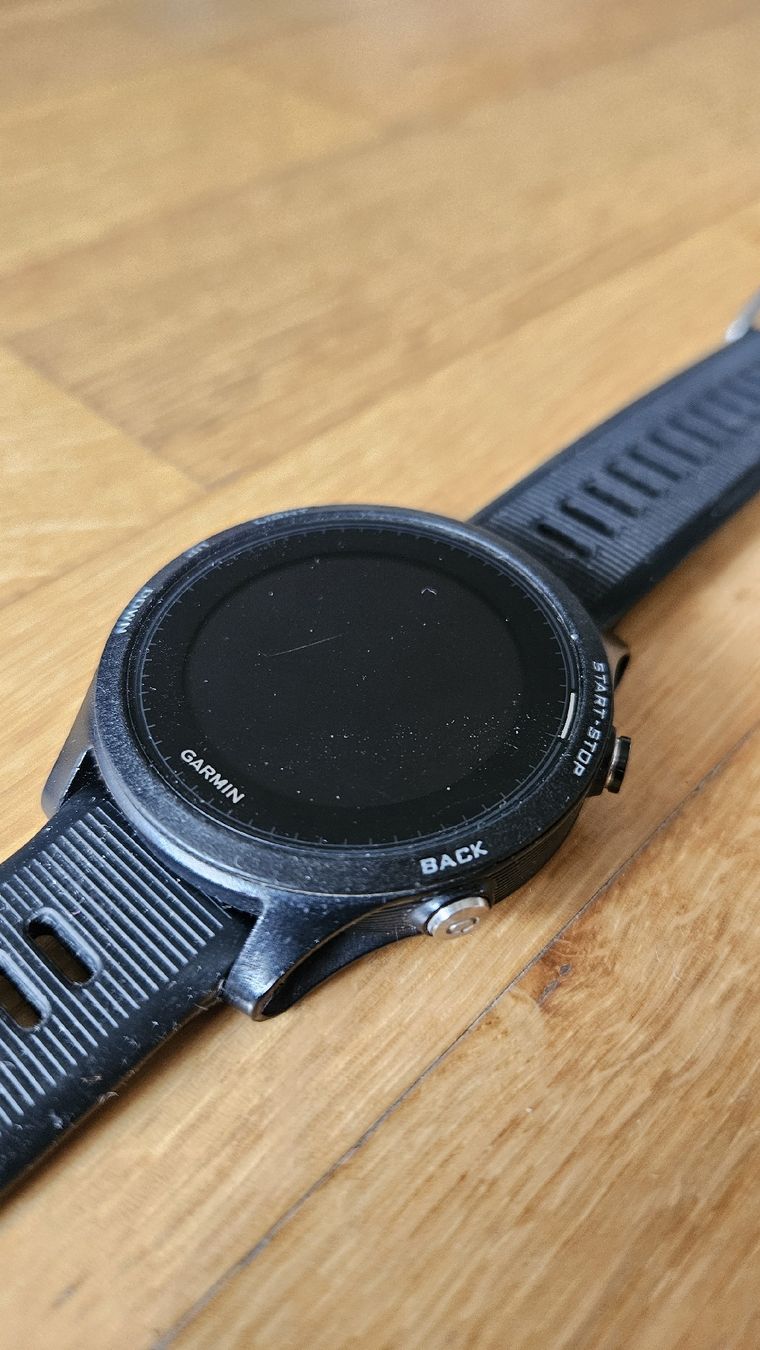 Garmin Montres: Garmin 935 (Power issue) – Défectueux à Zug par diana.bee 1