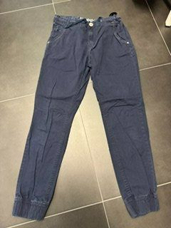 Hosen: Sommerhose dunkelblau 164 – Gebraucht aus Gommiswald von Anika6