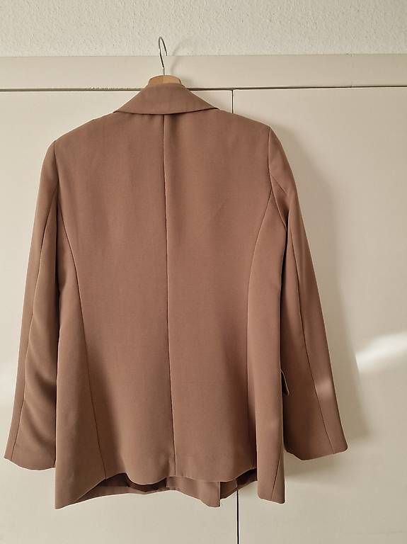 Giacche: Brauner und Dunkelblauer Blazer - Grösse 40 – Usato da Dällikon venduto da m.py_92 1