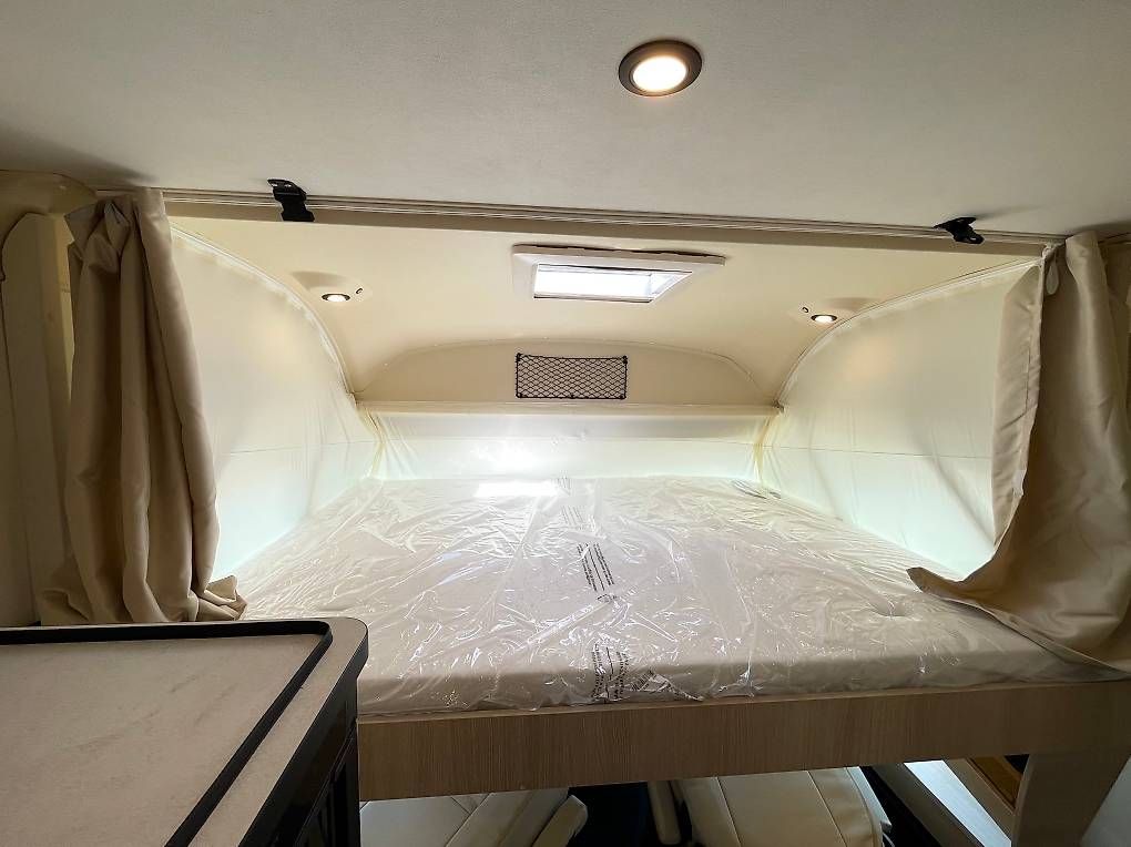 Camping Fahrzeuge: Rapido SERIE 8F 854 F – Gebraucht aus Langenthal von Reisemobil01 8