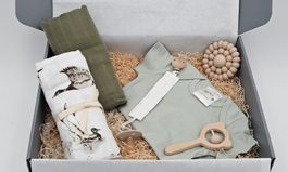 Baby Set: Mulltuch, Holzspielzeug, Beissring, Body