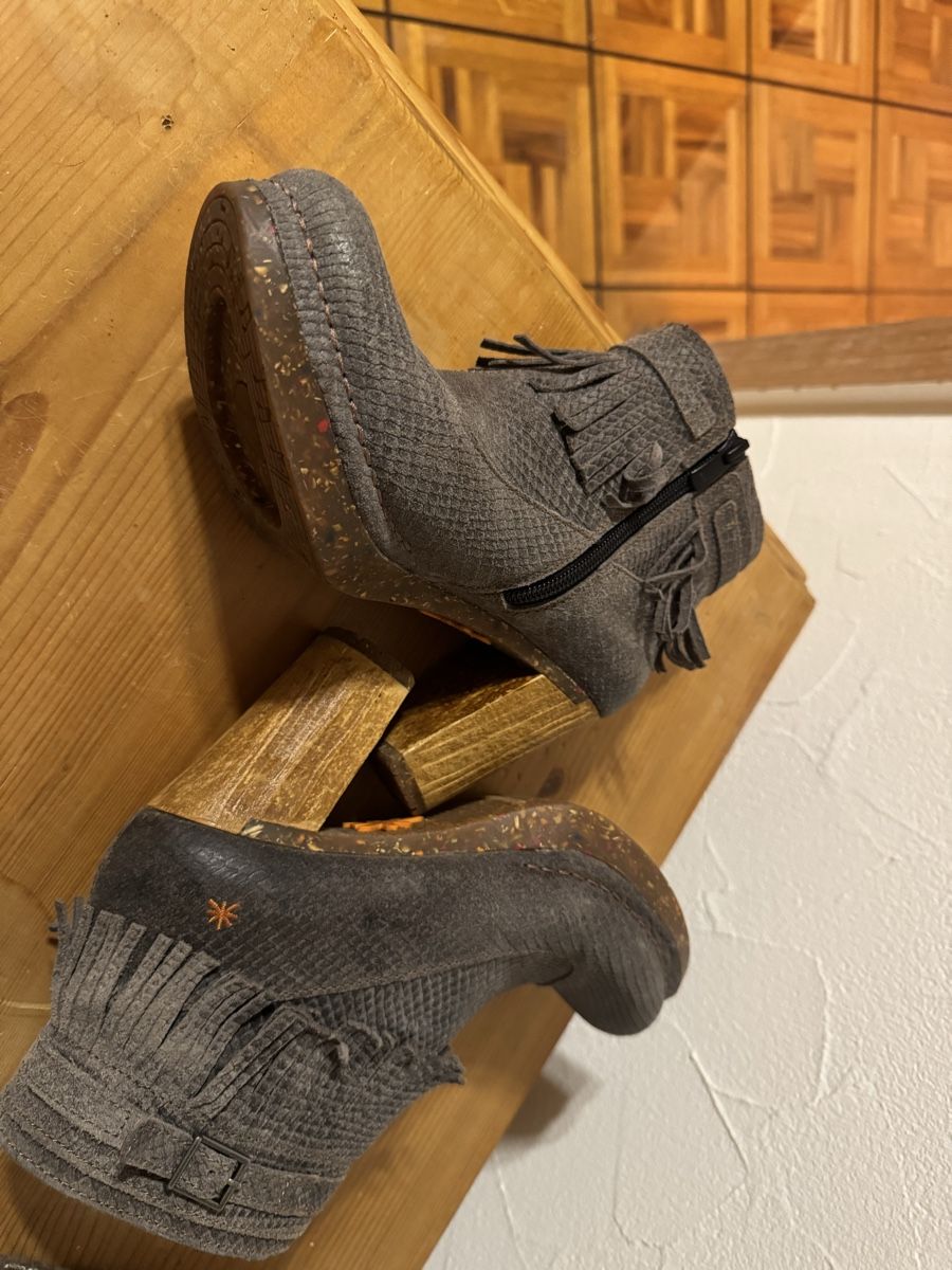 Art Scarpe da donna: * art Stiefeletten mit Fransen, Gr. 38, neuw. – Nuovo (secondo la descrizione) da Feldbrunnen venduto da Sunneschin 2