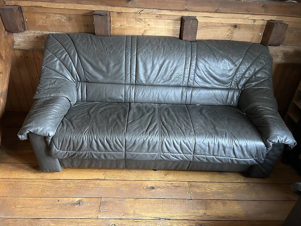 Sofas: 1 fauteuil et 2 canapés – Gebraucht aus Combremont-Petit von gib_6sl7 1