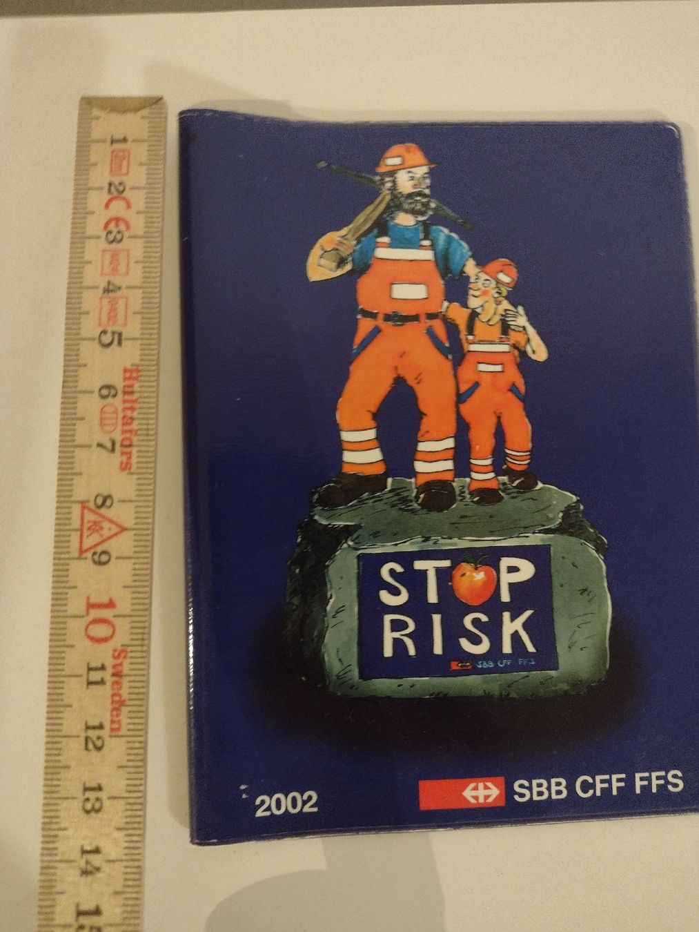 Altro in  Abbigliamento & Accessori: SBB CFF FFS Paper Case "Stop Risk" – Usato da Zürich venduto da TrainLine 1