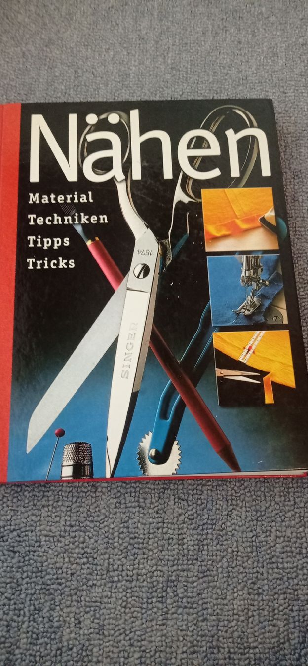 Bücher: Nähbuch mit Schnittmuster, Techniken und Tricks – Gebraucht aus Maienfeld von Alpenblume12