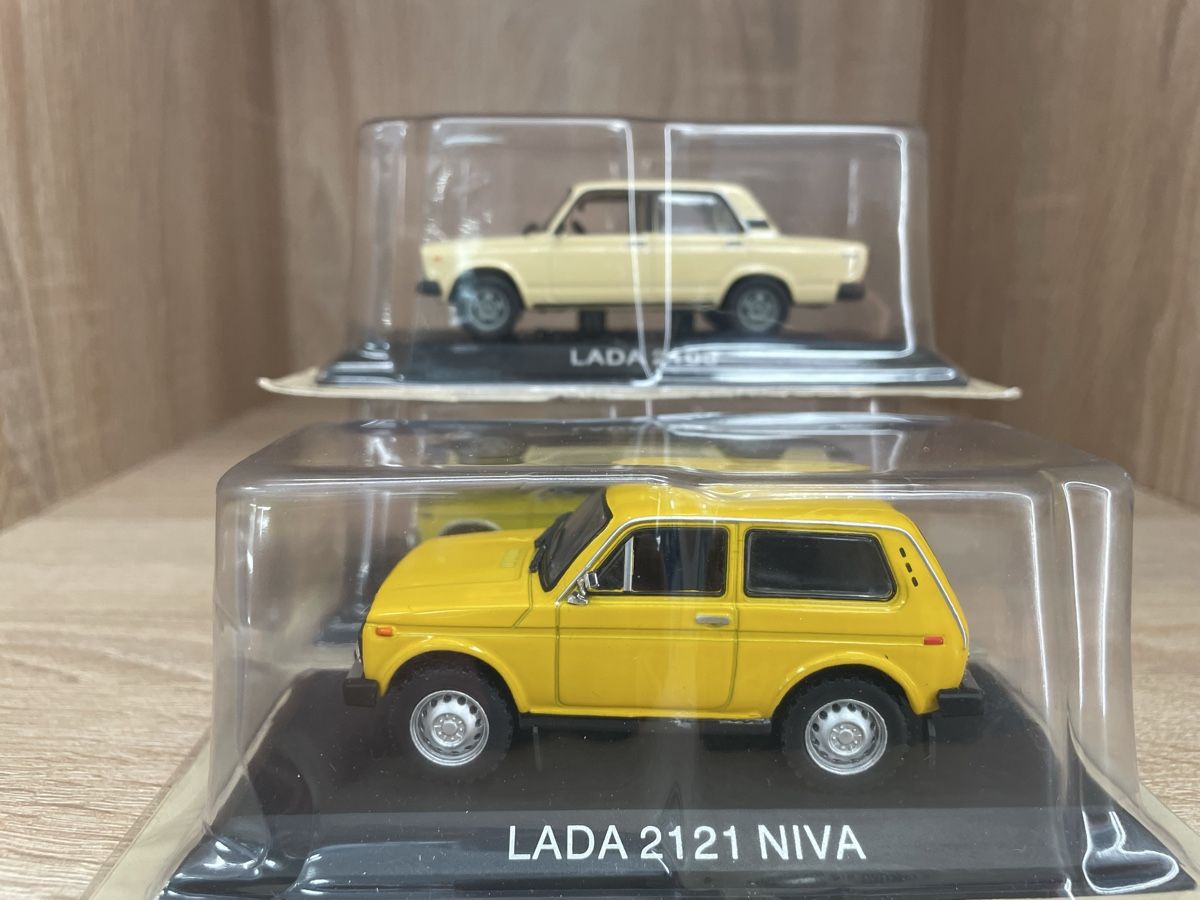Lada Voitures modèles: Lot 3x Lada 1/43 – Neuf avec emballage d'origine à Paradiso par jovica1987