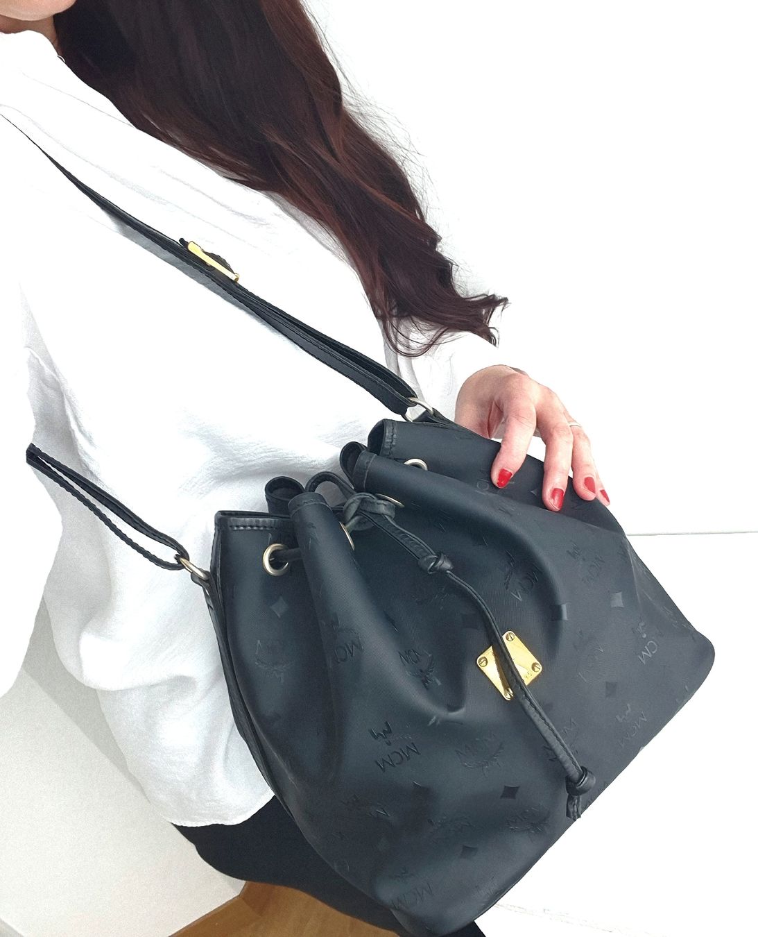 Mcm Taschen für Damen: MCM Beutetasche Vintage Medium Vinyl – Gebraucht aus Niederteufen von Mira_72 9